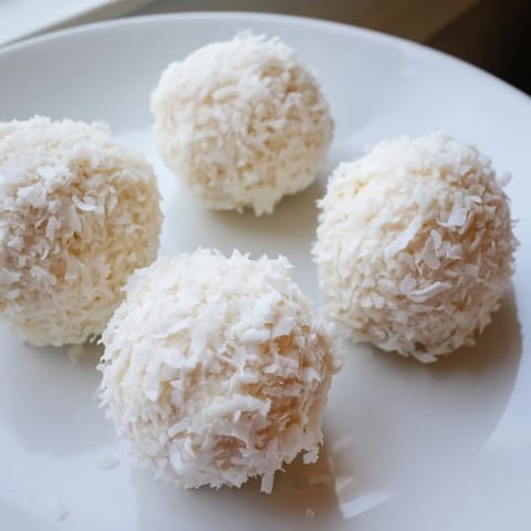 Marshmallow Snowball Dip Platter